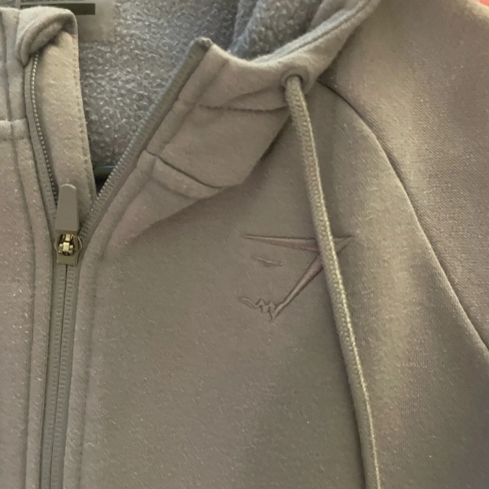 Gymshark Heather Gray Hoodie - Picture 2 of 4